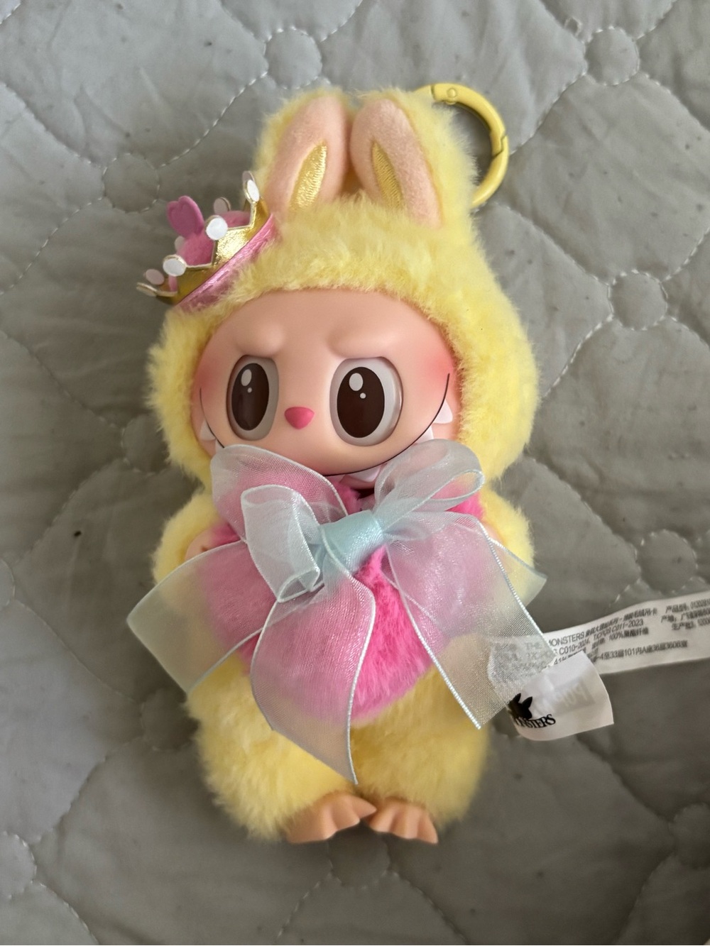 Checkmate Labubu: Yellow Keychain with Pink Heart and Crown